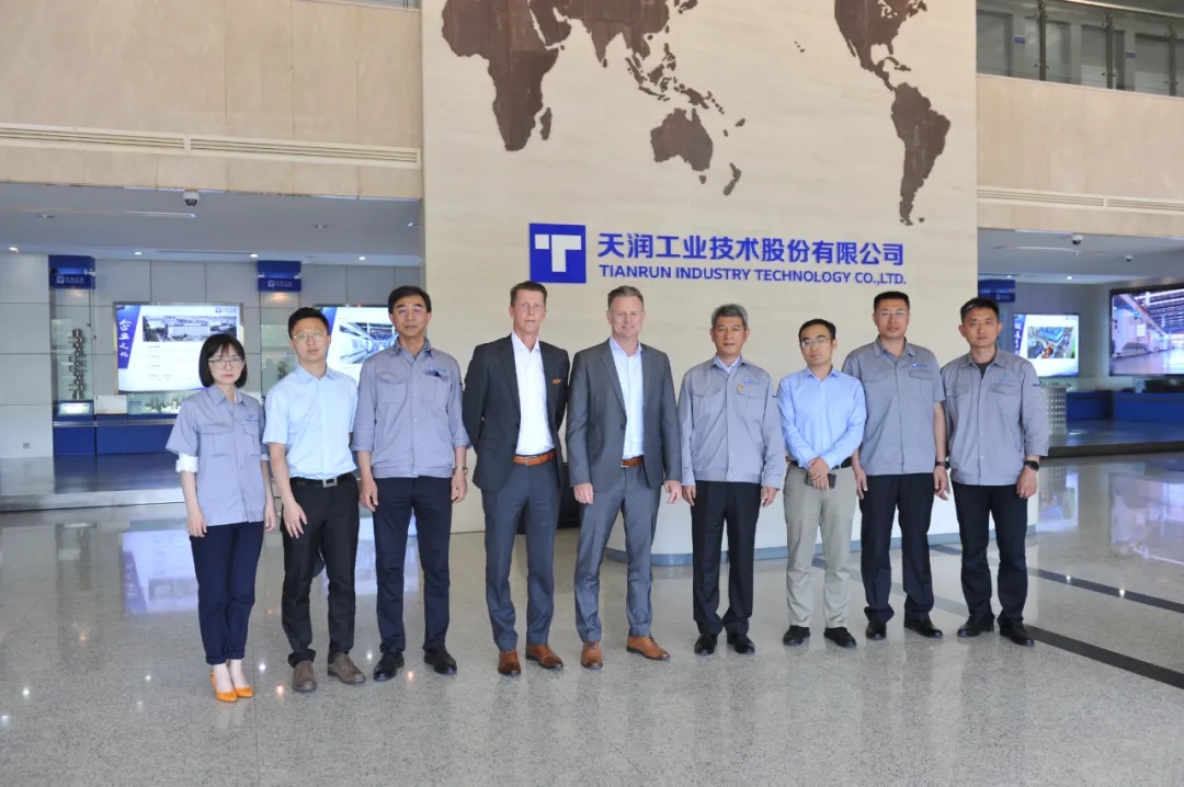 �������ʹ���-׷�󿵽�,����һ������