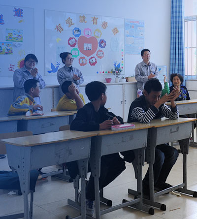 �������ʹ���-׷�󿵽�,����һ������