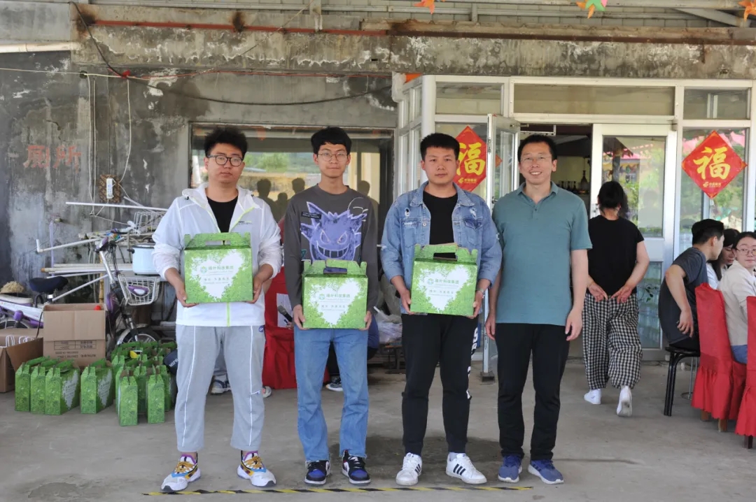 �������ʹ���-׷�󿵽�,����һ������