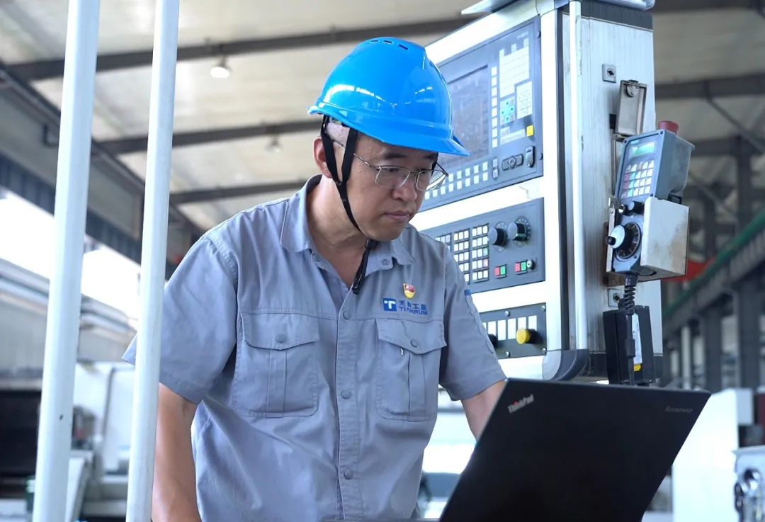 �������ʹ���-׷�󿵽�,����һ������